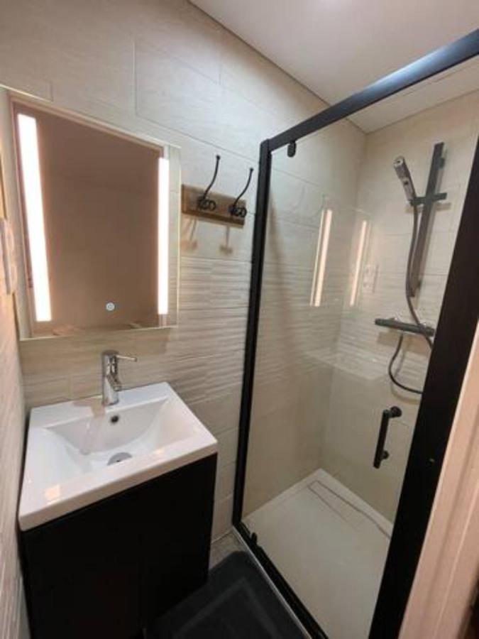 L'Escale Niortaise - Centre-Ville - 10Mn Gare - Wifi - Netflix Εξωτερικό φωτογραφία