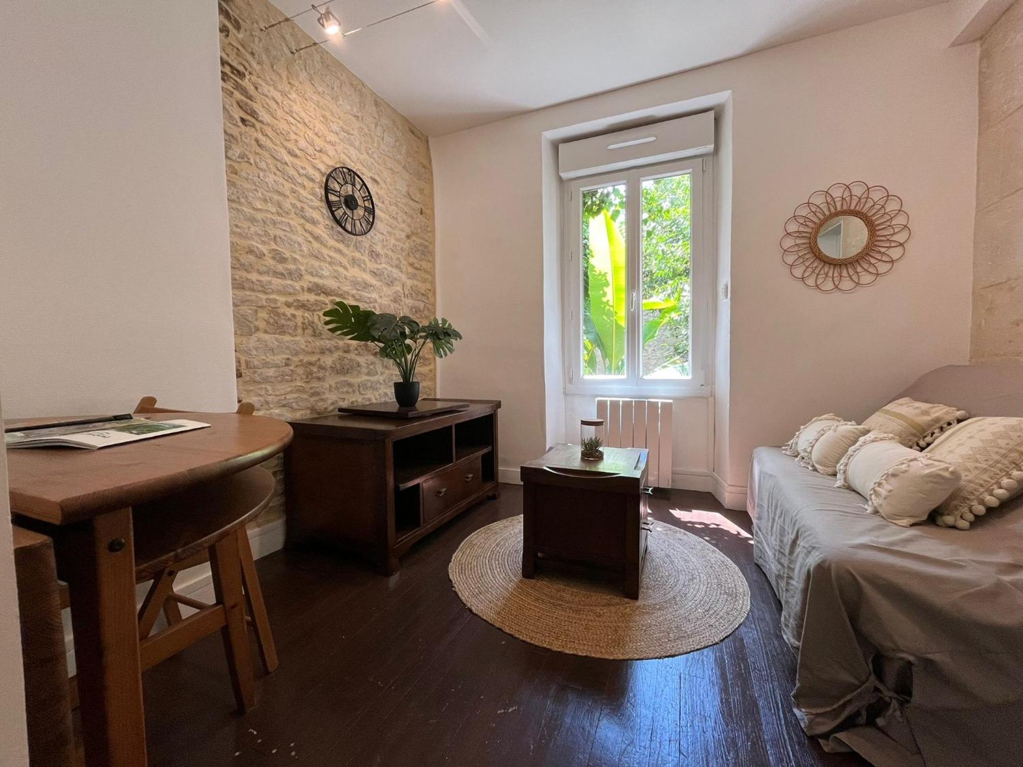 L'Escale Niortaise - Centre-Ville - 10Mn Gare - Wifi - Netflix Εξωτερικό φωτογραφία
