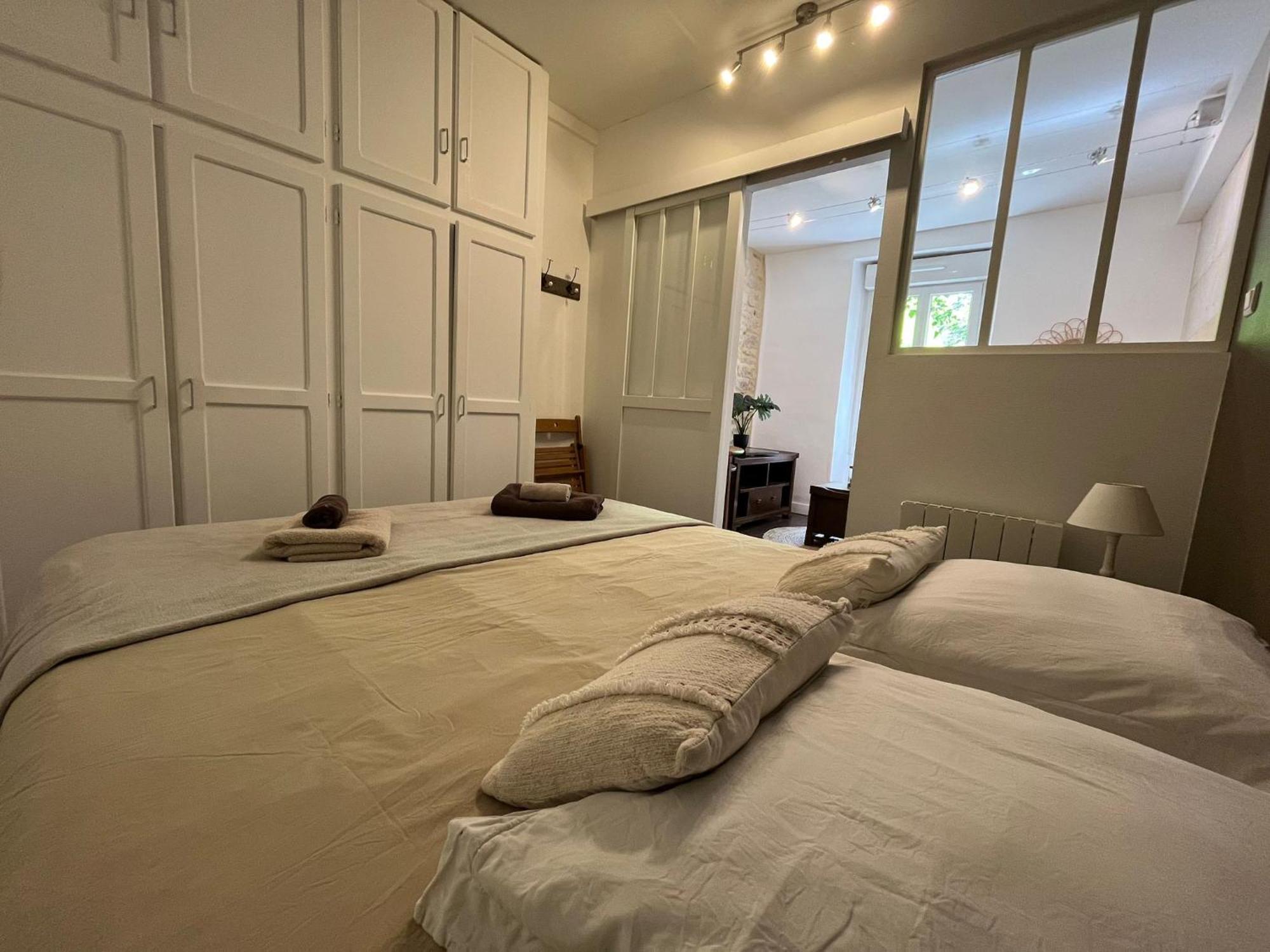 L'Escale Niortaise - Centre-Ville - 10Mn Gare - Wifi - Netflix Εξωτερικό φωτογραφία